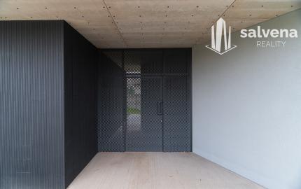 Reprezentatívny komerčný objekt pre firmu či ambulanciu