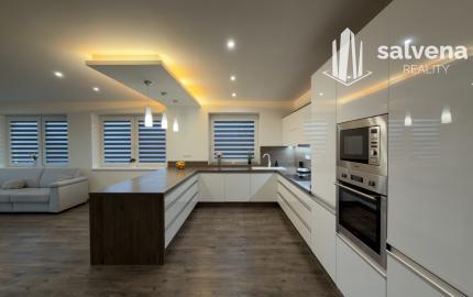 ÚŽASNÝ 4-IZBOVÝ BUNGALOV,  KTORÝ MÁ VŠETKO, ČO  HĽADÁTE