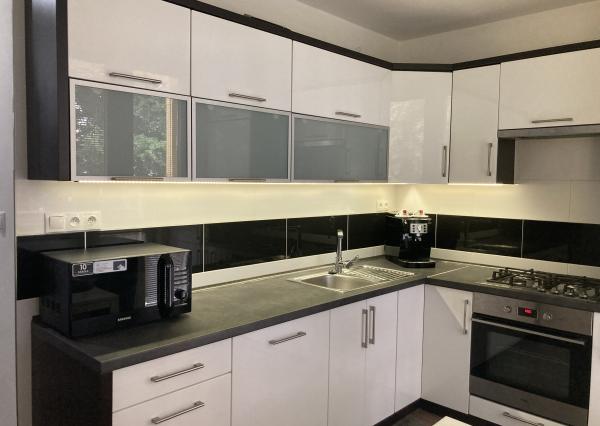 Zrekonštruovaný 2-izbový byt na prenájom v tichej lokalite