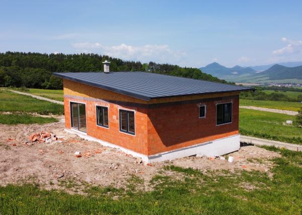 Rodinný dom s výhľadom na Slanské vrchy – obec Okružná