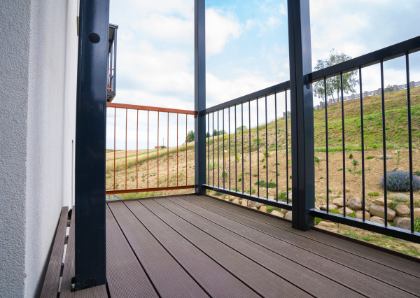 PRENAJATÉ Zariadený 2-i byt v novostavbe s balkónom – Trnkov