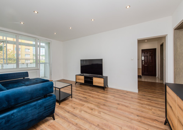 PRENAJATÉ Zariadený 3-izbový byt s loggiou – , Sídlisko II