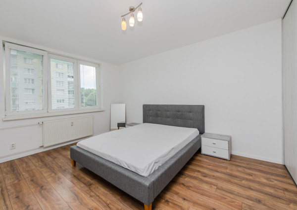 PRENAJATÉ Zariadený 3-izbový byt s loggiou – , Sídlisko II