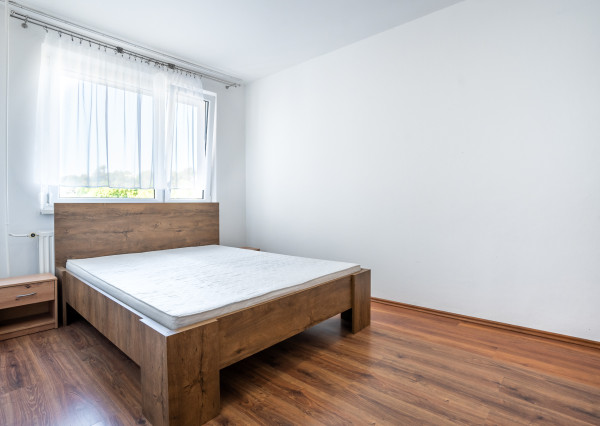 PRENAJATÉ Zariadený 3-izbový byt s loggiou – Sabinov