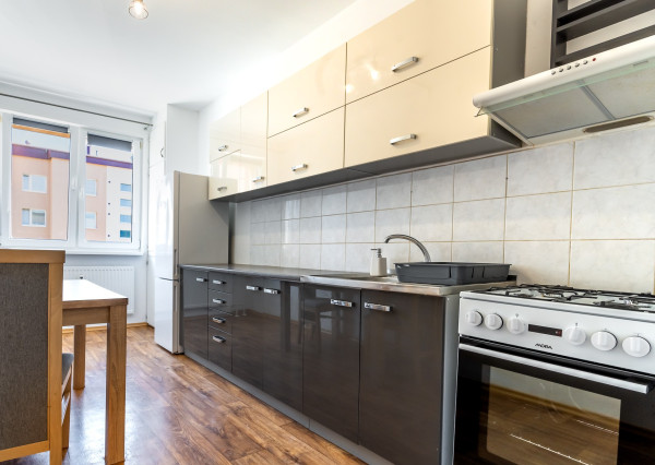 PRENAJATÉ Zariadený 3-izbový byt s loggiou – Sabinov