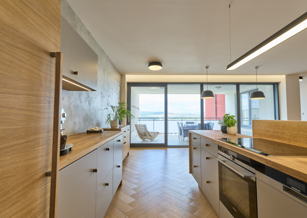 Luxusný byt 114 m² elegancie + terasa 22,5 m² s panorámou