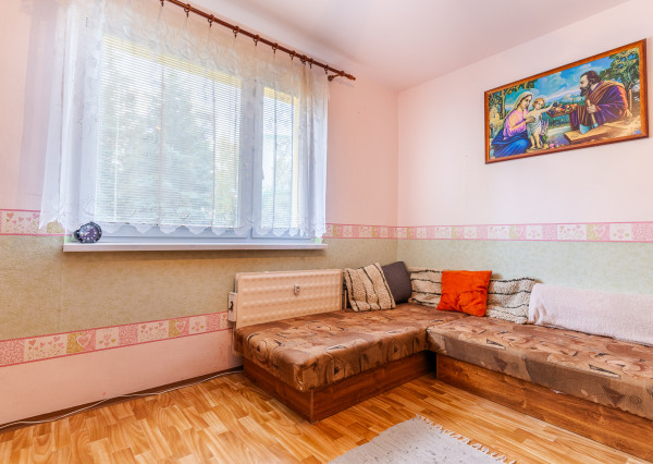 4 -izbový byt 88 m² + loggia, Popradská - Sekčov