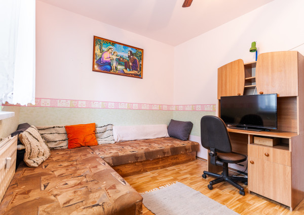 4 -izbový byt 88 m² + loggia, Popradská - Sekčov
