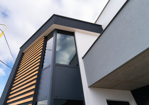 Reprezentatívny komerčný objekt pre firmu či ambulanciu