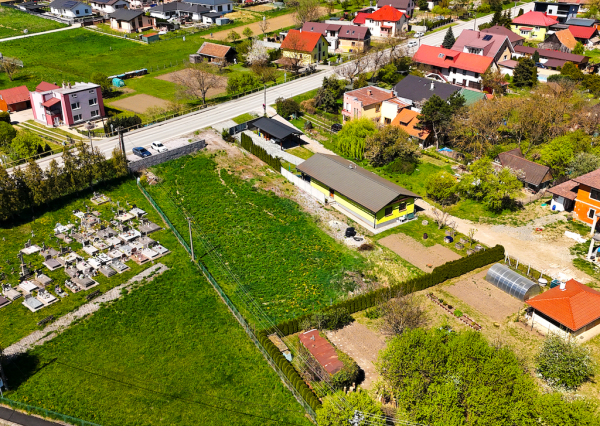 STAVEBNÝ POZEMOK | BRETEJOVCE 1490 m2