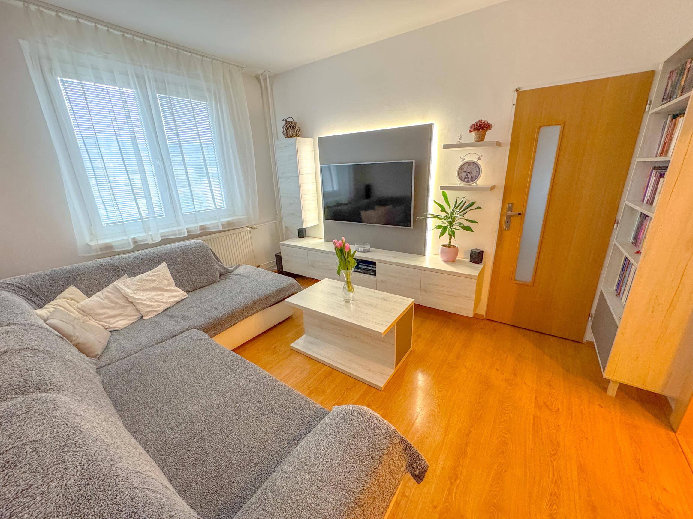 3 -izbový byt + loggia, Ďumbierska - Sekčov